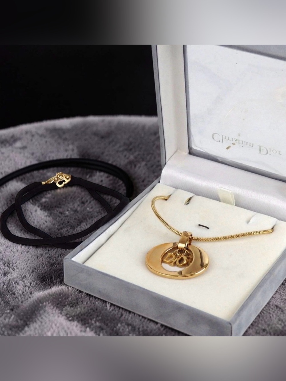 DIOR 2-Pc Interchangeable Logo Necklace 🤩✨